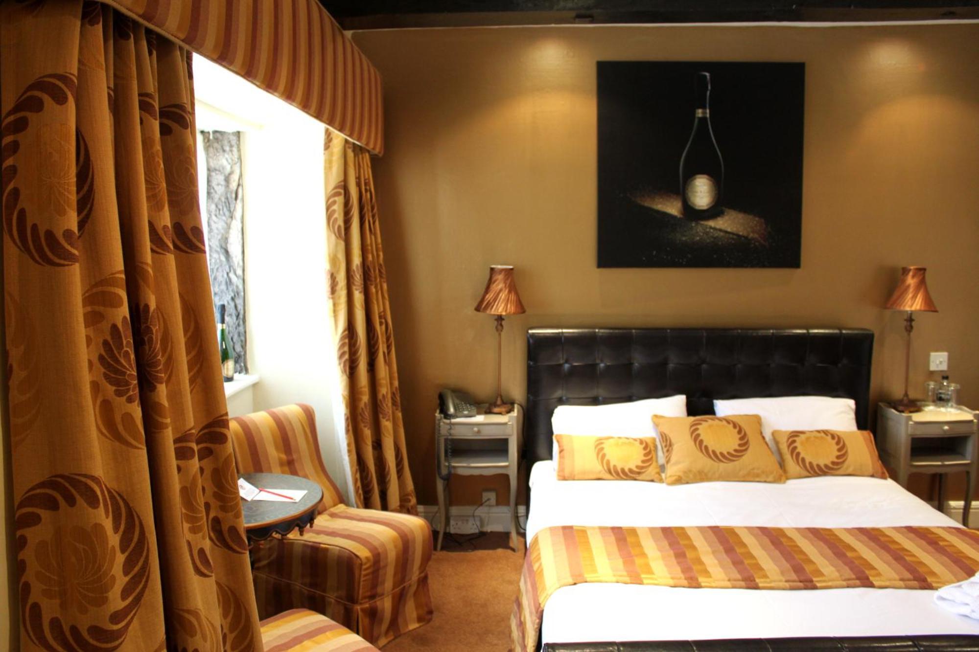 Bert'S Rooms At The Black Horse Inn Brighouse Eksteriør bilde